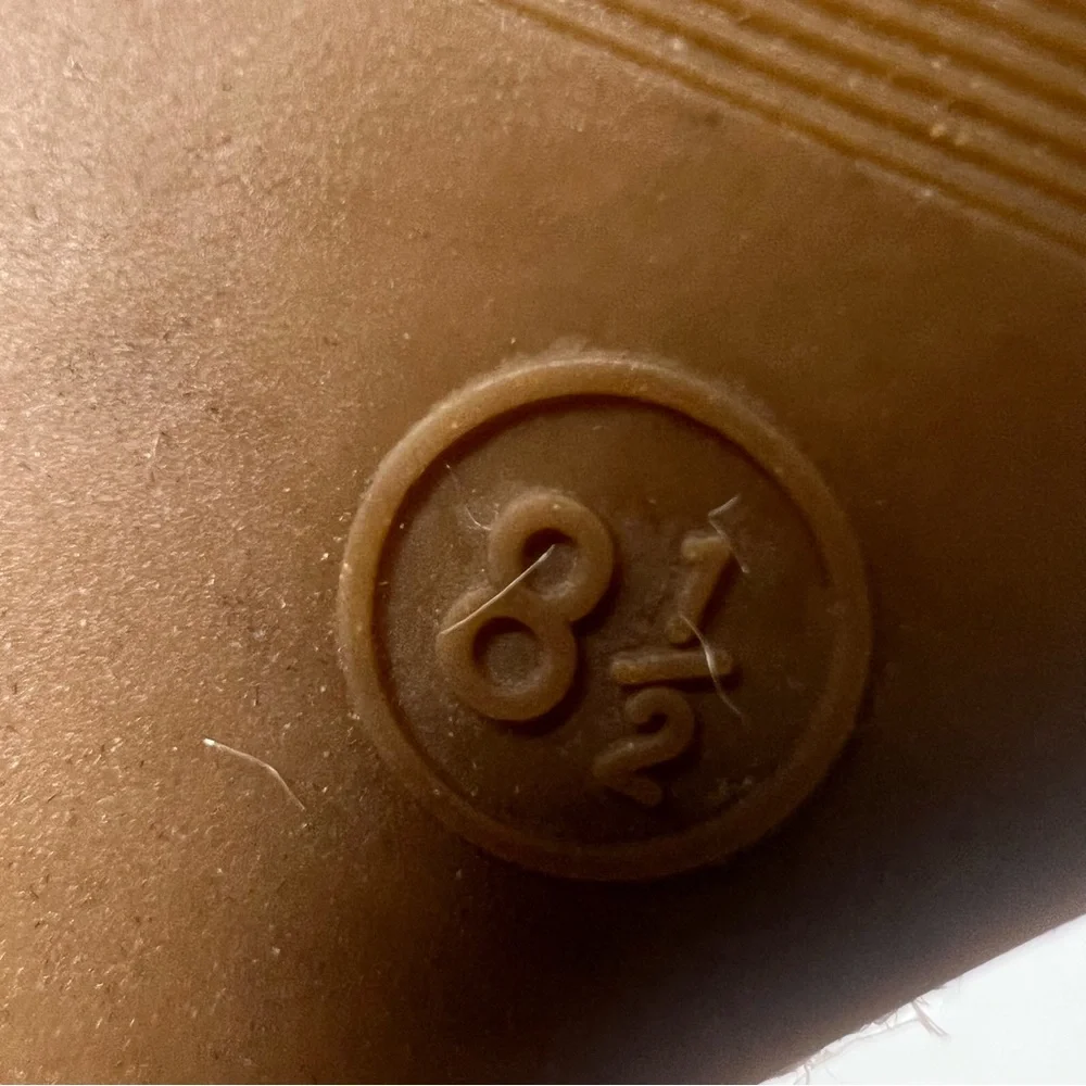 Universal Threads Tan Suede Platform‎ Sandals 8.5